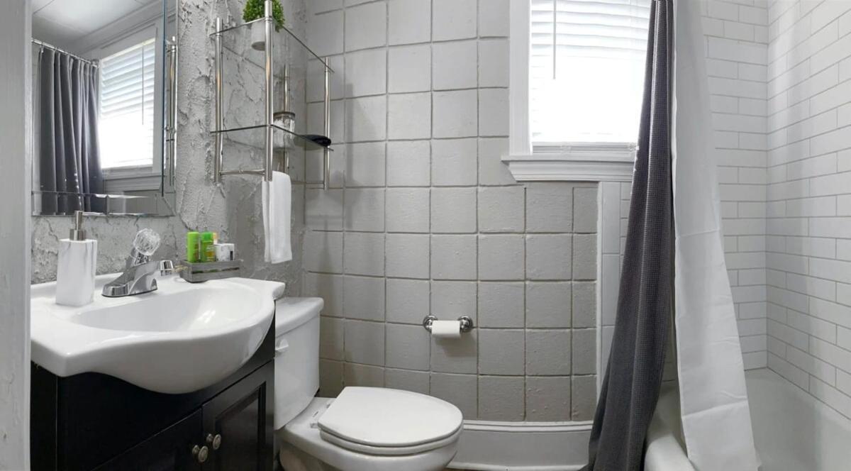 Amazing Cottage - Located On Blue Mile - Close To Gsu! Statesboro Bagian luar foto