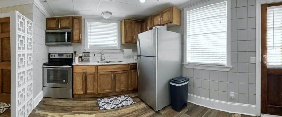 Amazing Cottage - Located On Blue Mile - Close To Gsu! Statesboro Bagian luar foto