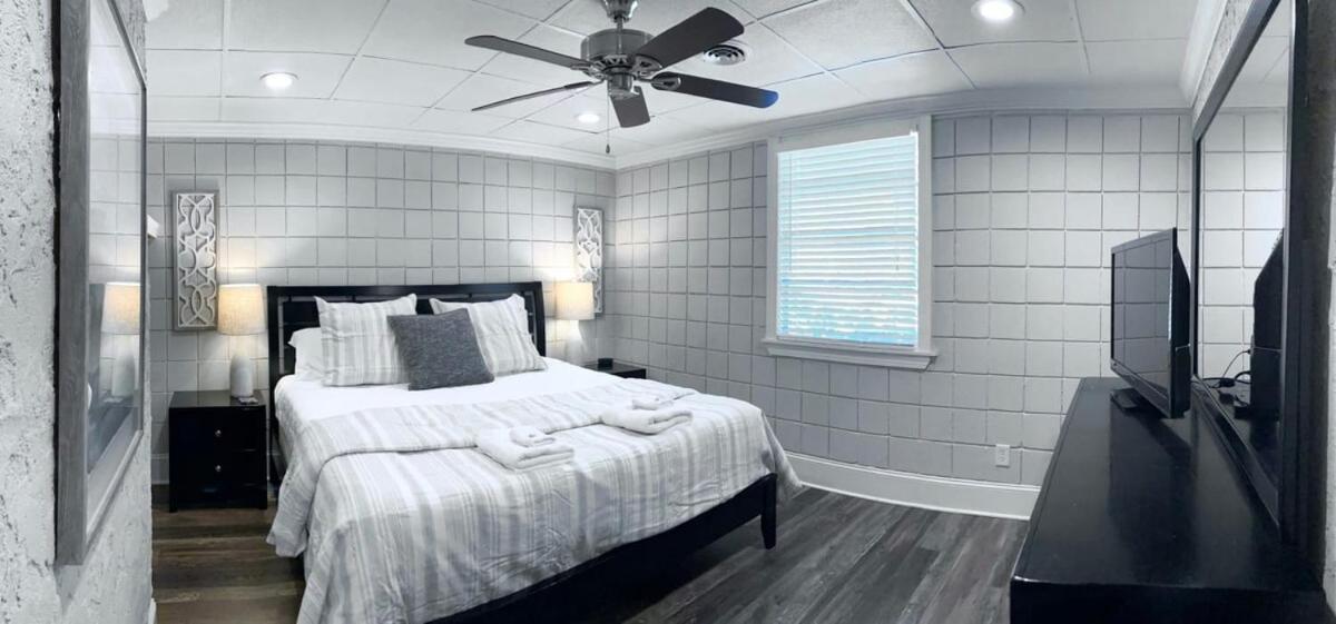 Amazing Cottage - Located On Blue Mile - Close To Gsu! Statesboro Bagian luar foto